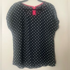 Bobeau Polka Dots Top L Black with White  Short Sleeve Pink/red trim